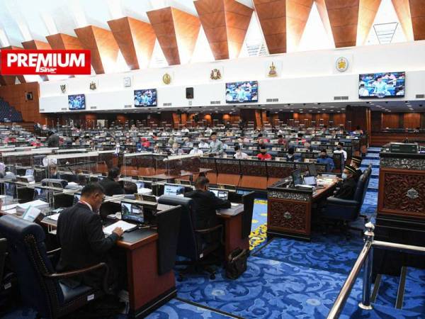 Menteri Kewangan, Tengku Datuk Seri Zafrul Abdul Aziz ketika membentangkan Belanjawan 2021 di Parlimen pada 6 November lalu. - Foto Bernama