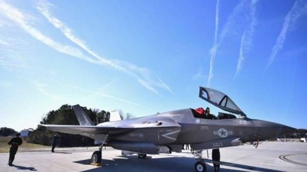 Jet pejuang F-35 buatan firma Lockheed Martin. - AFP