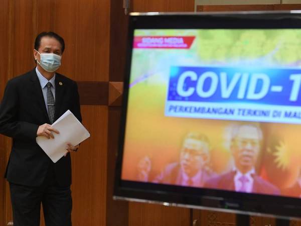 Dr Noor Hisham hadir ke sidang akhbar harian berkaitan jangkitan Covid-19 di Kementerian Kesihatan, Putrajaya hari ini. - Foto Bernama