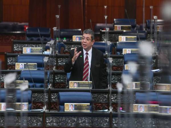 Saifuddin ketika menggulung perbahasan Rang Undang-undang Perbekalan 2021 pada Mesyuarat Ketiga Penggal Ketiga Parlimen ke-14 di Bangunan Parlimen hari ini. -Foto Bernama