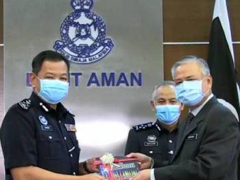 Dua Anggota Polis Dipenjara Akibat Rasuah