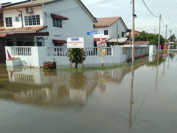 Banjir termenung di Klang. Lima hari baru surut  Isu Semasa  Semasa