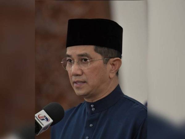 Mohamed Azmin Ali. - Foto Bernama