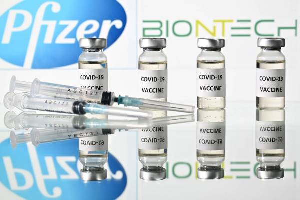 Vaksin Pfizer-BioNTech yang memberikan perlindungan 95 peratus terhadap Covid-19 akan dilancarkan seawal minggu depan di Britain.