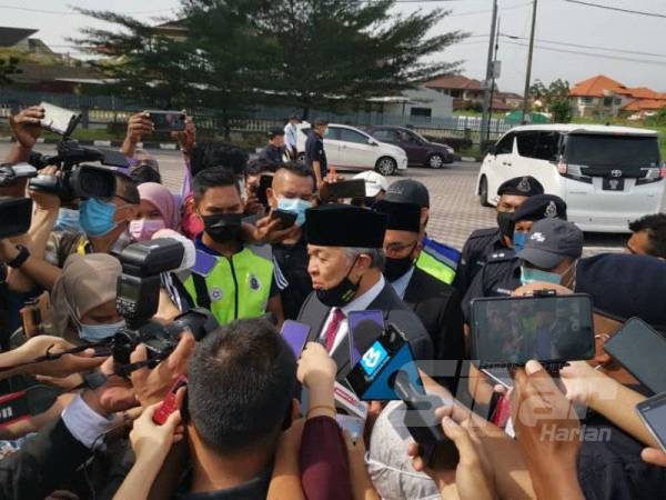 Ahmad Zahid ketika ditemui pemberita hari ini.