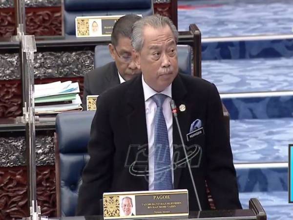 Muhyiddin menjawab soalan tambahan Datuk Seri Ahmad Faizal Azumu (Bersatu-Tambun) di Dewan Rakyat hari ini.