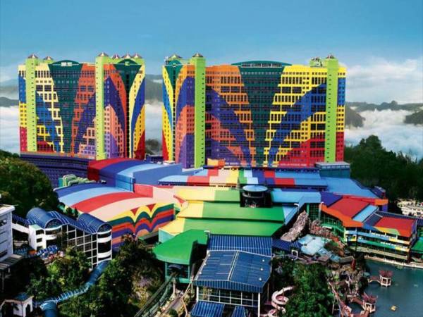 Mesej tular pesakit Covid-19 ditempatkan di Hotel First World, Genting Highlands. 