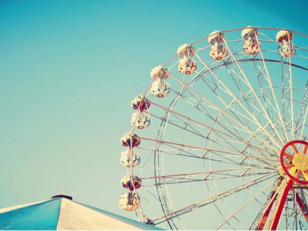 Taman tema bernilai RM600 juta itu bakal menempatkan 'Ferris wheel' terbesar di Malaysia dan mungkin Asia Tenggara.