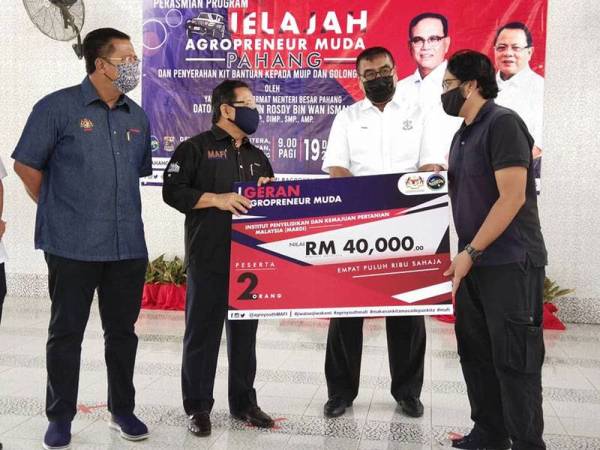 Covid 19 Kerajaan Pahang Mula Salur Bantuan Di Rompin Wanrosdy Com