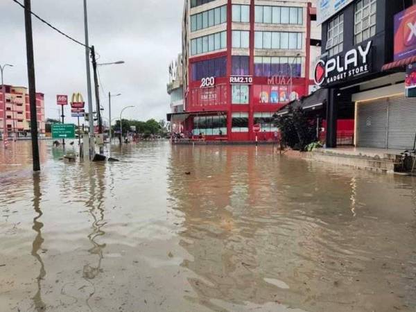 Sungai Di Kota Tinggi Lepasi Tahap Bahaya Amaran