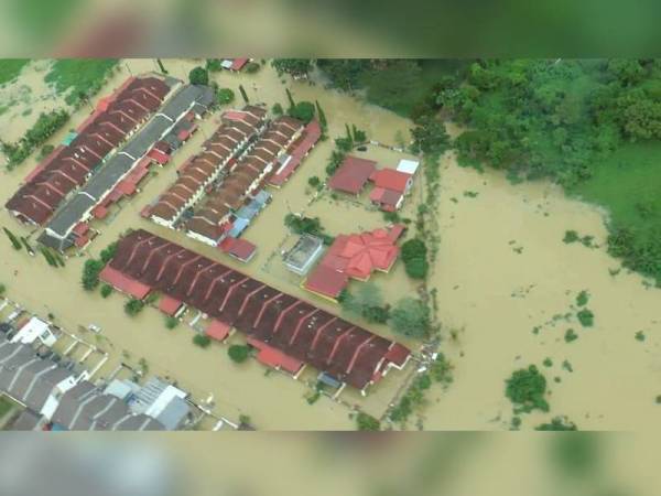 Bilangan mangsa banjir di Johor meningkat ke 5,499 orang daripada 1,414 keluarga setakat 12 tengah hari ini.