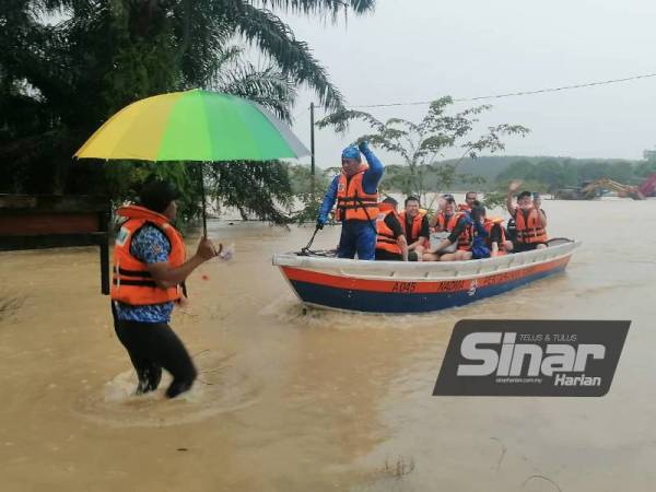 Banjir Di Johor Bertambah Buruk