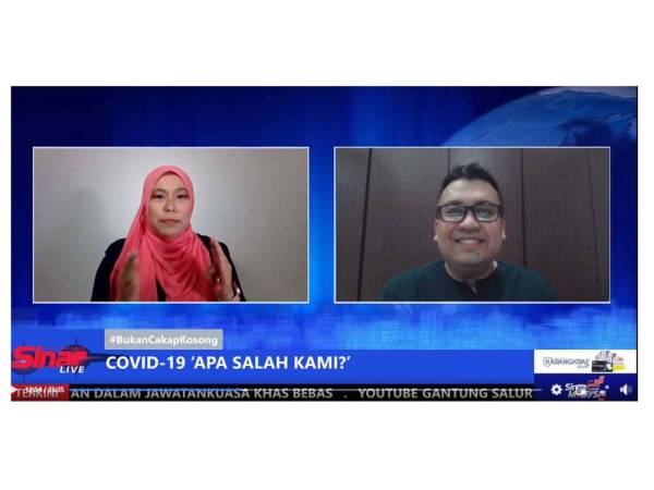 Haslina mengendalikan siaran langsung Sinar Live dari rumahnya semalam.