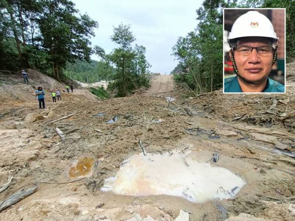 Keadaan terkini kemusnahan di kawasan Air Terjun Tanjung Batu, Segari yang masih dipenuhi sisa pokok dan kayu. Gambar kecil: Pengarah JAS Perak, Rosli Zul.