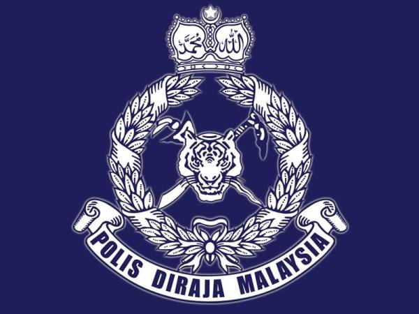 Dua warga Pakistan ditahan di Lapangan Antarabangsa Kuala Lumpur (KLIA) selepas dipercayai menggunakan slip ujian saringan Covid-19 palsu.