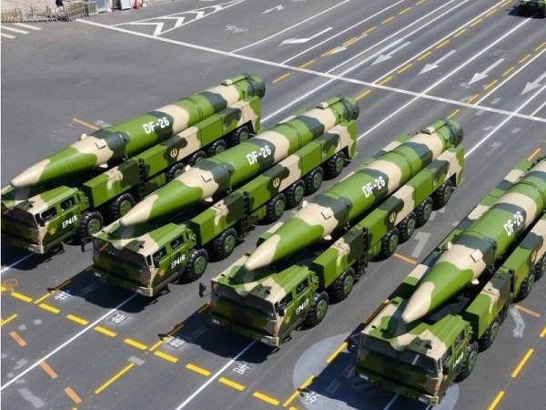 China mendakwa penempatan sejumlah besar pelancar DF-26 IRBM itu untuk tujuan latihan ketenteraan. - Foto Agensi