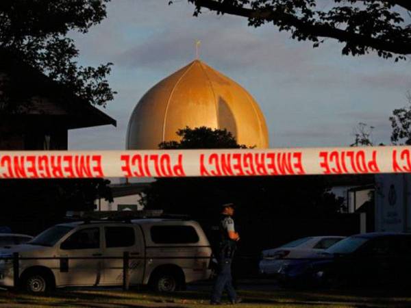 Remaja terbabit membuat rancangan serangan terperinci sama seperti dilancarkan Tarrant ke atas Masjid Al Noor di Christchurch pada 17 Mac 2019. - Foto Agensi