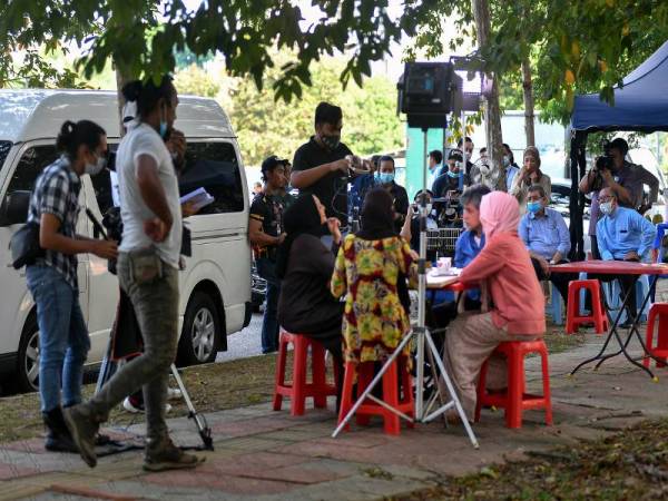 Sehingga kini kerajaan masih tidak membenarkan sebarang aktiviti penggambaran sehingga menyebabkan semua syarikat penerbitan filem dan televisyen mengalami kerugian besar. - Foto Bernama