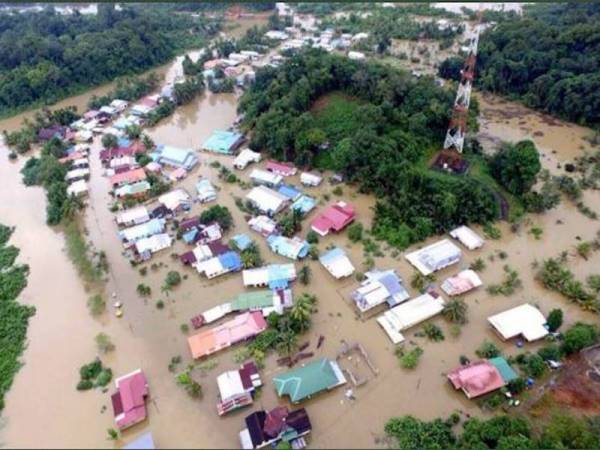 Serian yang terletak kira-kira 60 kilometer dari pusat bandar Kuching kekal merupakan kawasan yang paling teruk terjejas akibat banjir.