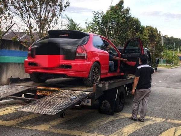 Honda Ek9 vtec turbo milik Abdul Rahman yang dibeli oleh pemilik kereta terpakai dari Shah Alam.