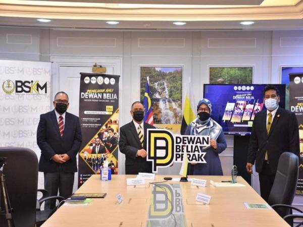 Saarani melancarkan Dewan Belia Perak secara maya pada Rabu. Foto Ihsan SUK Perak.