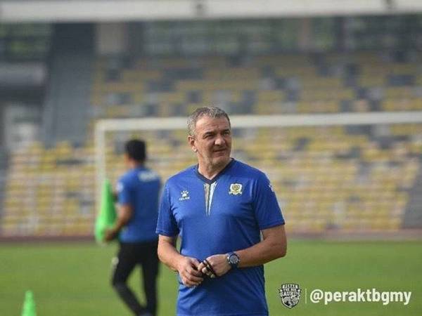 Mehmed Durakovic melepaskan jawatannya sebagai pengendali Perak FC musim ini.