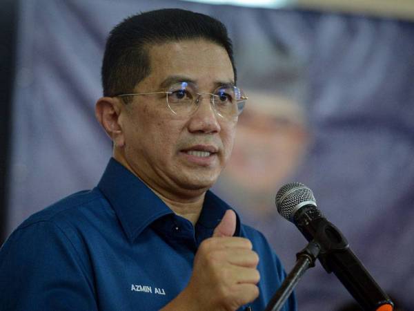 Datuk Seri Mohamed Azmin Ali - Foto Bernama