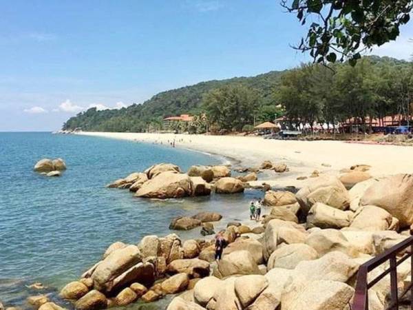 Pantai peranginan Teluk Cempedak di Kuantan akan menjadi kawasan zon larangan merokok dalam tempoh enam bulan lagi.