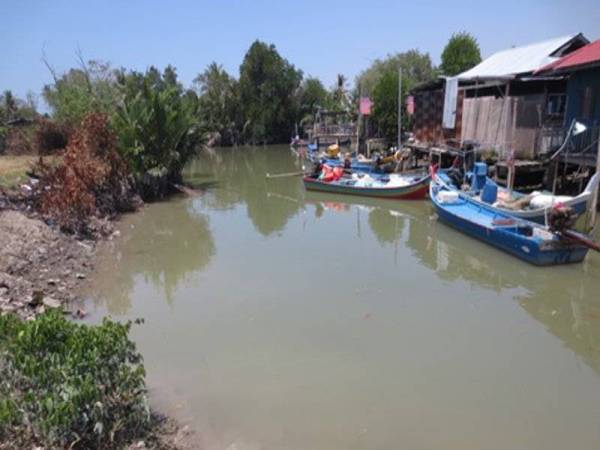 Keadaan sungai didapati bersih ketika siasatan JAS Kedah pada Rabu minggu lalu di Kuala Kerpan, Kubang Pasu, Alor Setar.