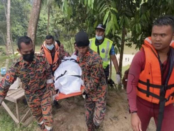 Mayat kedua-kedua mangsa telah diserahkan kepada polis.