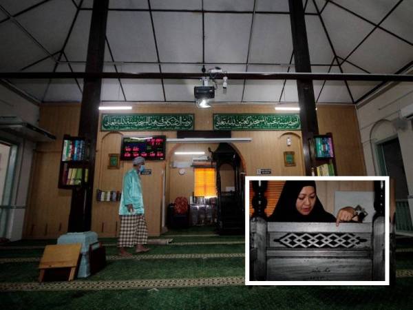 Mimbar dipercayai dihasilkan oleh pengukir terkenal Allahyarham Megat Ja’afar yang ditempatkan dalam Masjid Ahmadiah Kampung Kepayang di sini sejak 1905 lalu masih terpelihara dengan utuh sehingga kini. - Foto Bernama