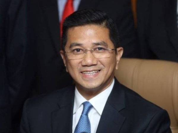  Mohamed Azmin 