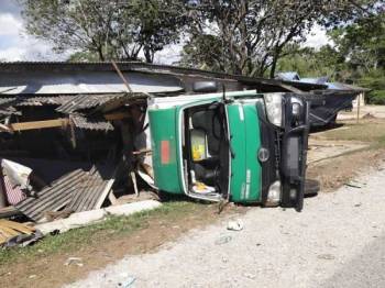 Mayat Lelaki Tanpa Pengenalan Diri Ditemui Di Tebing Sungai