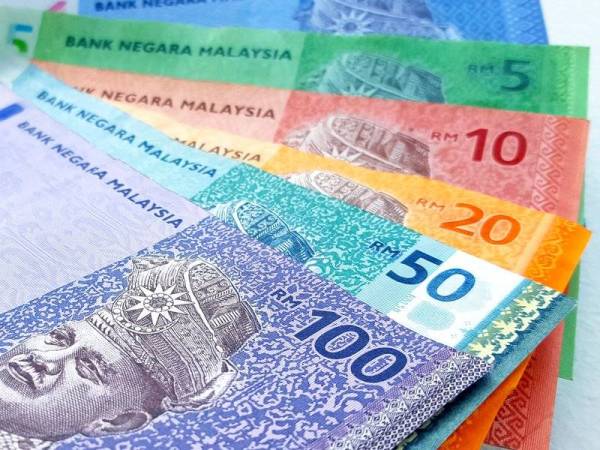 Ringgit diniagakan secara meluas lebih rendah berbanding sekumpulan mata wang utama.