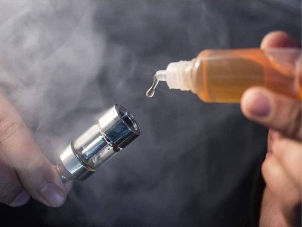 Majoriti rakyat Malaysia menggesa kerajaan mengawal selia secara menyeluruh industri vape.