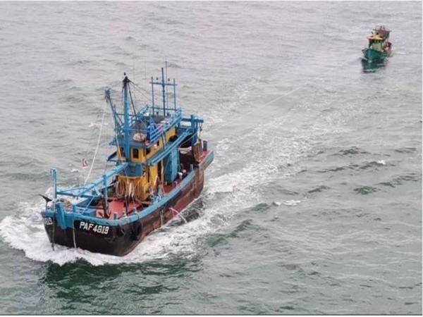 Enam pemancing yang dikhuatiri hilang selepas gagal dihubungi sejak Isnin, ditemukan selamat di perairan Kuantan, Pahang. 