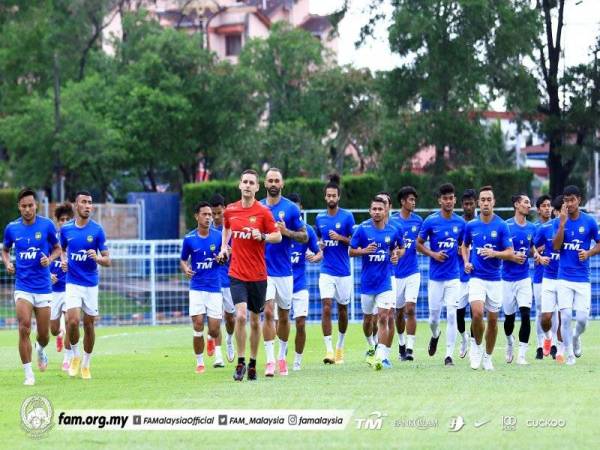 Skuad Harimau Malaya 'berkampung' selama seminggu di Johor Bahru. Foto Facebook FAM