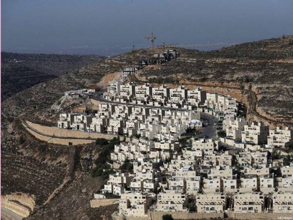 Gambar fail menunjukkan penempatan haram Yahudi di Tebing Barat, Palestin. - Foto AFP