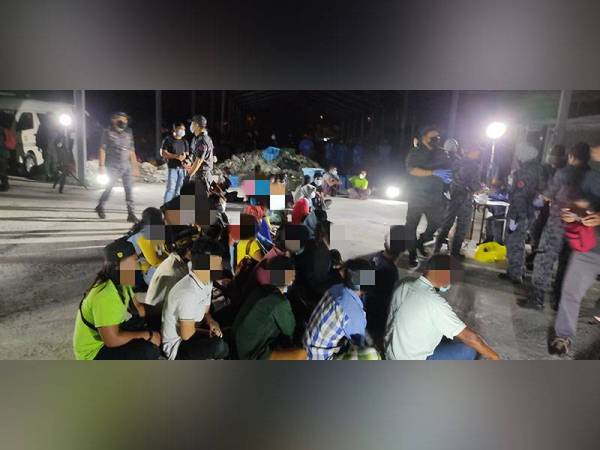 Seramai 43 PATI ditahan dalam Ops Bersepadu di Bukit Puchong pada Jumaat.