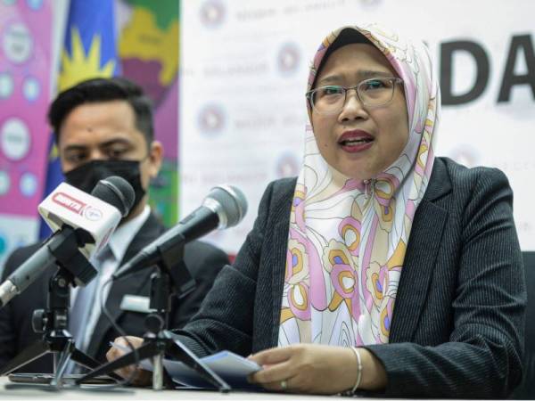 Nazira bercakap pada sidang media mengenai satu Operasi Perdana AADK Negeri Selangor Siri 1/2021 di Bangunan Persekutuan hari ini. - Foto Bernama