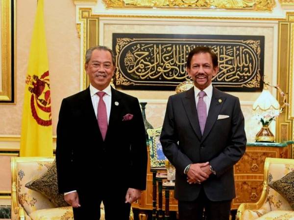 Muhyiddin mengadakan pertemuan bersama Sultan Hassanal Bolkiah bagi mesyuarat empat mata di Istana Nurul Iman, Bandar Seri Begawan. -Foto Bernama