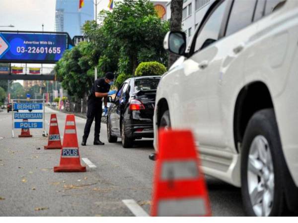  Pemeriksaan ketat di semua sekatan jalan raya (SJR) di sempadan negeri akan dipertingkatkan dan hanya mereka yang mempunyai dokumen kebenaran rentas negeri yang lengkap dan diluluskan dibenar meneruskan perjalanan.