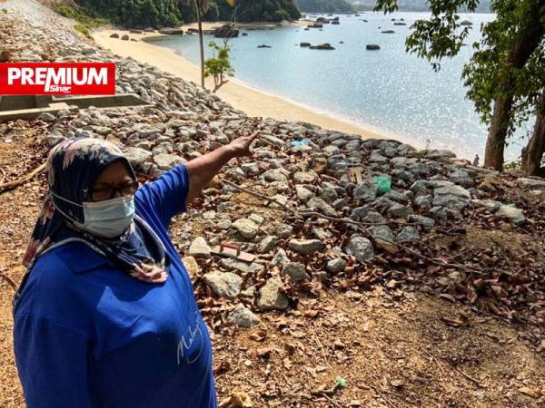 Rachni menunjukkan projek tembok penahan ombak yang dilaksanakan oleh JPS untuk mengelakkan hakisan pantai berlaku dengan lebih agresif.