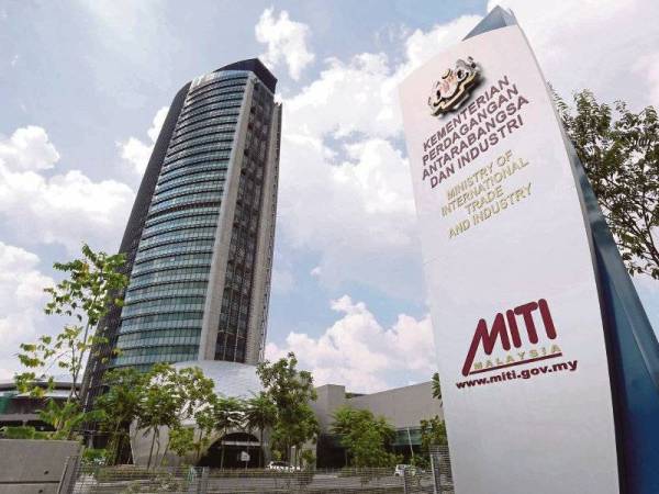 Menara Kementerian Perdagangan Antarabangsa dan Industri (MITI).