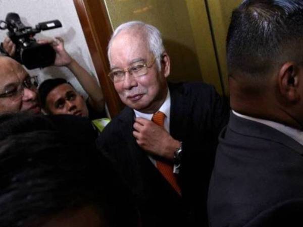 Hakim Mahkamah Rayuan Datuk Abdul Karim Abdul Jalil mengingatkan peguam Datuk Seri Najib Tun Razak agar tidak mengulangi poin yang sama dalam pendengaran rayuan bekas perdana menteri itu terhadap tuduhan menyalahgunakan RM42 juta dana SRC International Sdn Bhd.