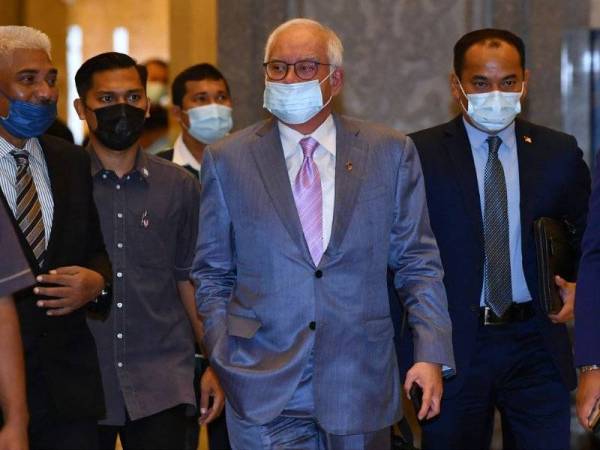  Selepas enam hari, pasukan pembelaan Datuk Seri Najib Tun Razak pada Selasa menamatkan penghujahan mereka. 