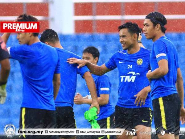 Skuad Harimau Malaya kini dapat 'perlindungan' tambahan selepas menerima suntikan vaksin Covid-19.
- Foto FB FAM