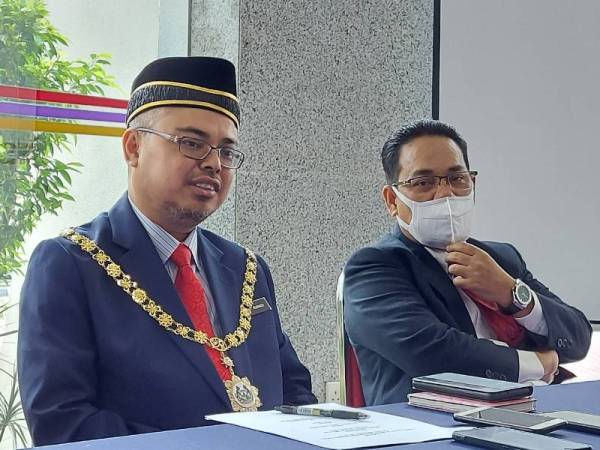 Sidang akhbar Rumaizi selepas mempengerusikan Mesyuarat Penuh MBI April 2021 di Ipoh pada Selasa.