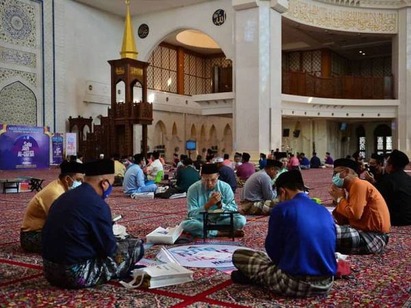 Program Hasil #QuranHour di Masjid Wilayah Persekutuan pada Isnin. - Foto ASRIL ASWANDI SHUKOR