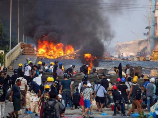 Myanmar menyaksikan peningkatan jumlah kes letupan kecil di kawasan perumahan. - Foto Reuters